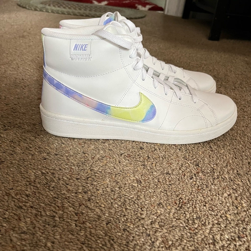 Nike Court Royale 2 shoes